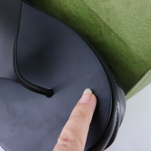 Gucci 41 Y2K Black Logo Shiny Rubber Platform Flip Flops Thongs Sandals E782 - Picture 13 of 16